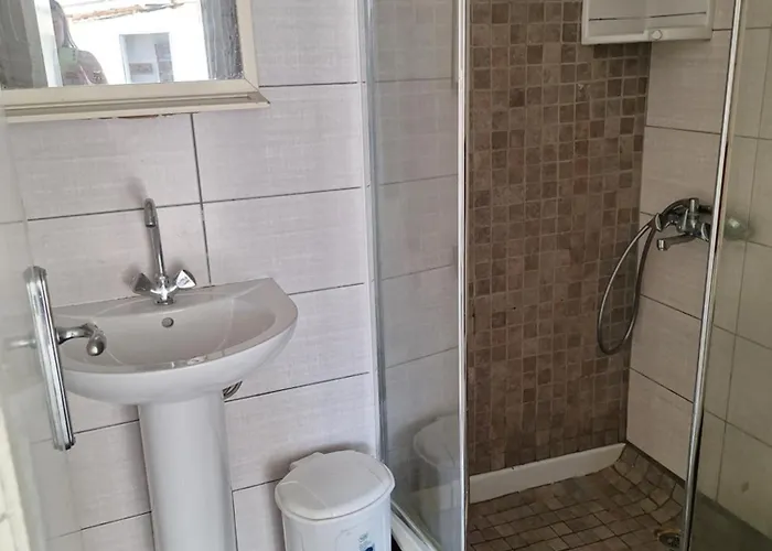 Homestay szállás With Private Entrance From Outside, Traditional House Livádia