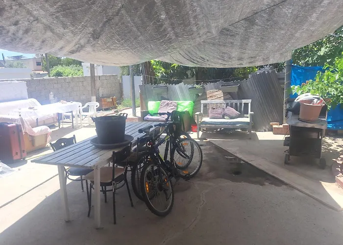 With Private Entrance From Outside, Traditional House ホームステイ